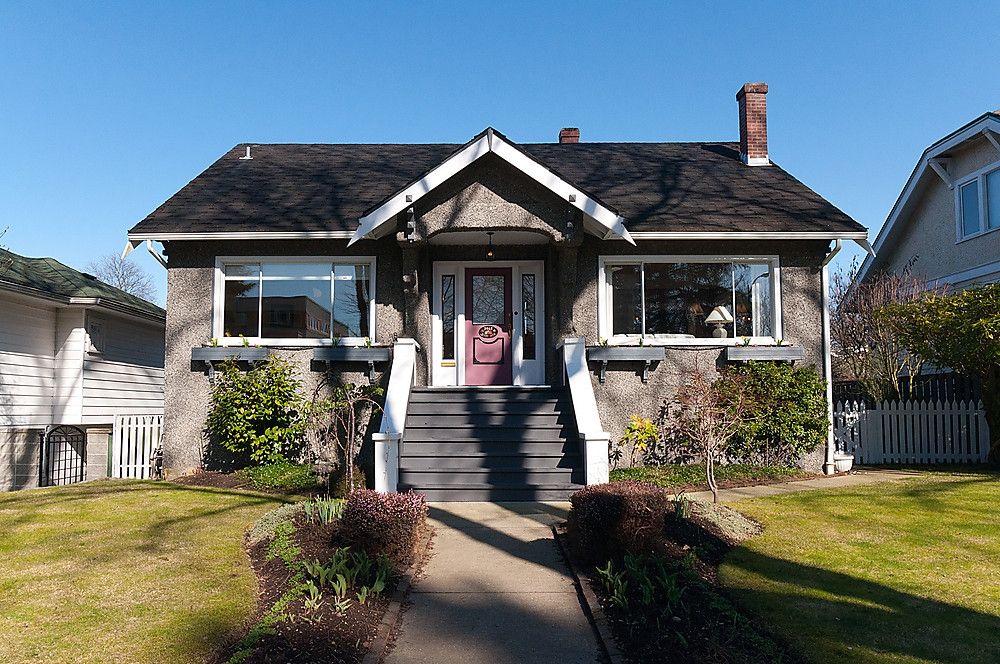 Main Photo: 3965 W 14TH Avenue in Vancouver: Point Grey House for sale (Vancouver West)  : MLS®# V936839