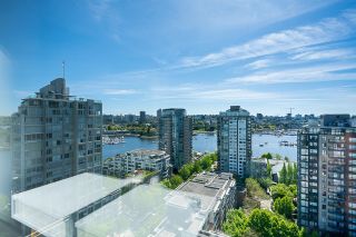 Photo 19: 2301 1201 MARINASIDE Crescent in Vancouver: Yaletown Condo for sale (Vancouver West)  : MLS®# R2815801