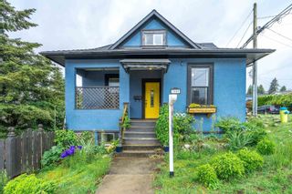 Main Photo: 7393 GRAND Street in Mission: Mission BC House for sale : MLS®# R2887170