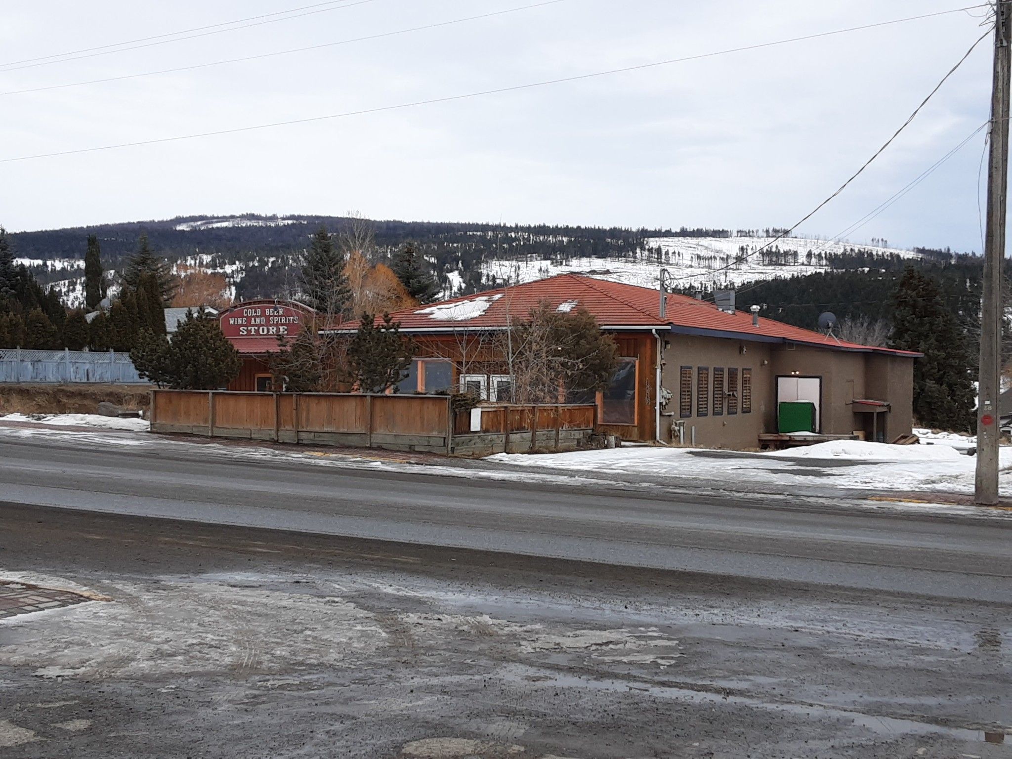 Main Photo: 1613 Cariboo Hwy 97: Business with Property for sale (Clinton) 