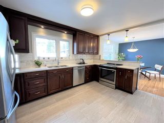 Photo 8: 2539 Assiniboine Crescent in Winnipeg: Silver Heights Residential for sale (5F)  : MLS®# 202306574