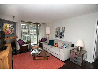 Photo 4: 702 1575 W 10TH Avenue in Vancouver: Fairview VW Condo for sale in "Triton" (Vancouver West)  : MLS®# V1081309