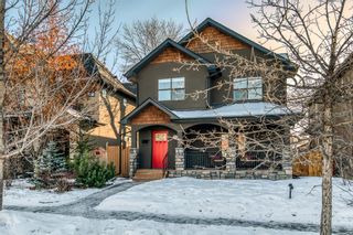 Photo 2: 2235 Bowness Road NW in Calgary: West Hillhurst Detached for sale : MLS®# A1182302