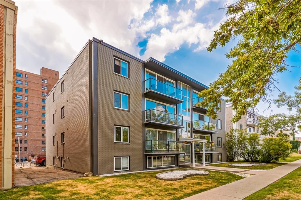 Main Photo: 104 1029 14 Avenue SW in Calgary: Beltline Apartment for sale : MLS®# A1257974