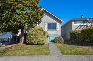 Photo 1: 3241 COLERIDGE Avenue in Vancouver: Killarney VE House for sale (Vancouver East)  : MLS®# R2764659