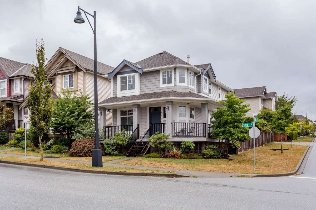 Main Photo: 5952 164 Street in Surrey: Cloverdale BC House for sale (Cloverdale)  : MLS®# R2207791