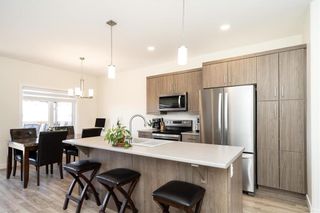 Photo 6: 23 Aberdeen Drive in Niverville: The Highlands Residential for sale (R07)  : MLS®# 202212664