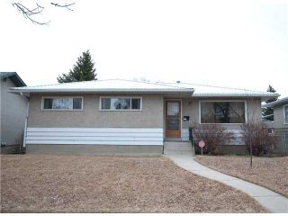 Photo 1: 4340 BRISEBOIS Drive NW in Calgary: Brentwood_Calg Residential Detached Single Family for sale : MLS®# C3622059