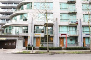 Photo 13: 1428 W HASTINGS Street in Vancouver: Coal Harbour Townhouse for sale in "DOCKSIDE" (Vancouver West)  : MLS®# R2464469