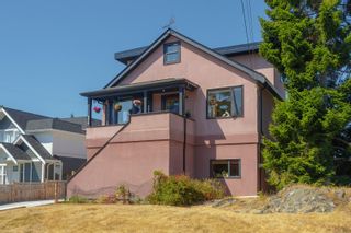 Photo 3: 474 Foster St in Esquimalt: Es Esquimalt House for sale : MLS®# 883732