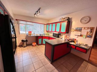 Photo 5: 3691 COAST MERIDIAN ROAD in Port Coquitlam: Oxford Heights House for sale : MLS®# R2750260
