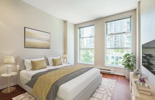 Photo 18: 702 939 HOMER Street in Vancouver: Yaletown Condo for sale in "THE PINNACLE" (Vancouver West)  : MLS®# R2711044