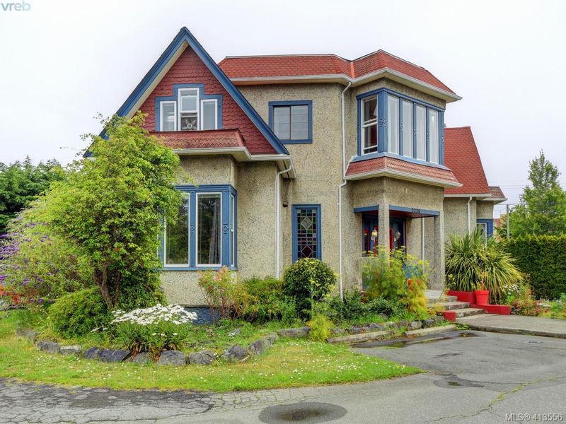 FEATURED LISTING: 2226 Shelbourne St VICTORIA