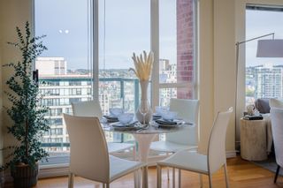 Photo 10: 3207 939 HOMER Street in Vancouver: Yaletown Condo for sale in "The Pinnacle" (Vancouver West)  : MLS®# R2689383