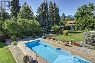 Photo 1: 790 Torrs Court, in Kelowna: House for sale : MLS®# 10284489