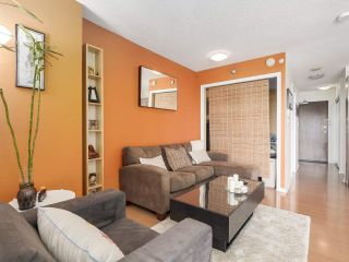 Photo 9: 908 550 TAYLOR Street in Vancouver: Downtown VW Condo for sale in "THE TAYLOR" (Vancouver West)  : MLS®# R2174831