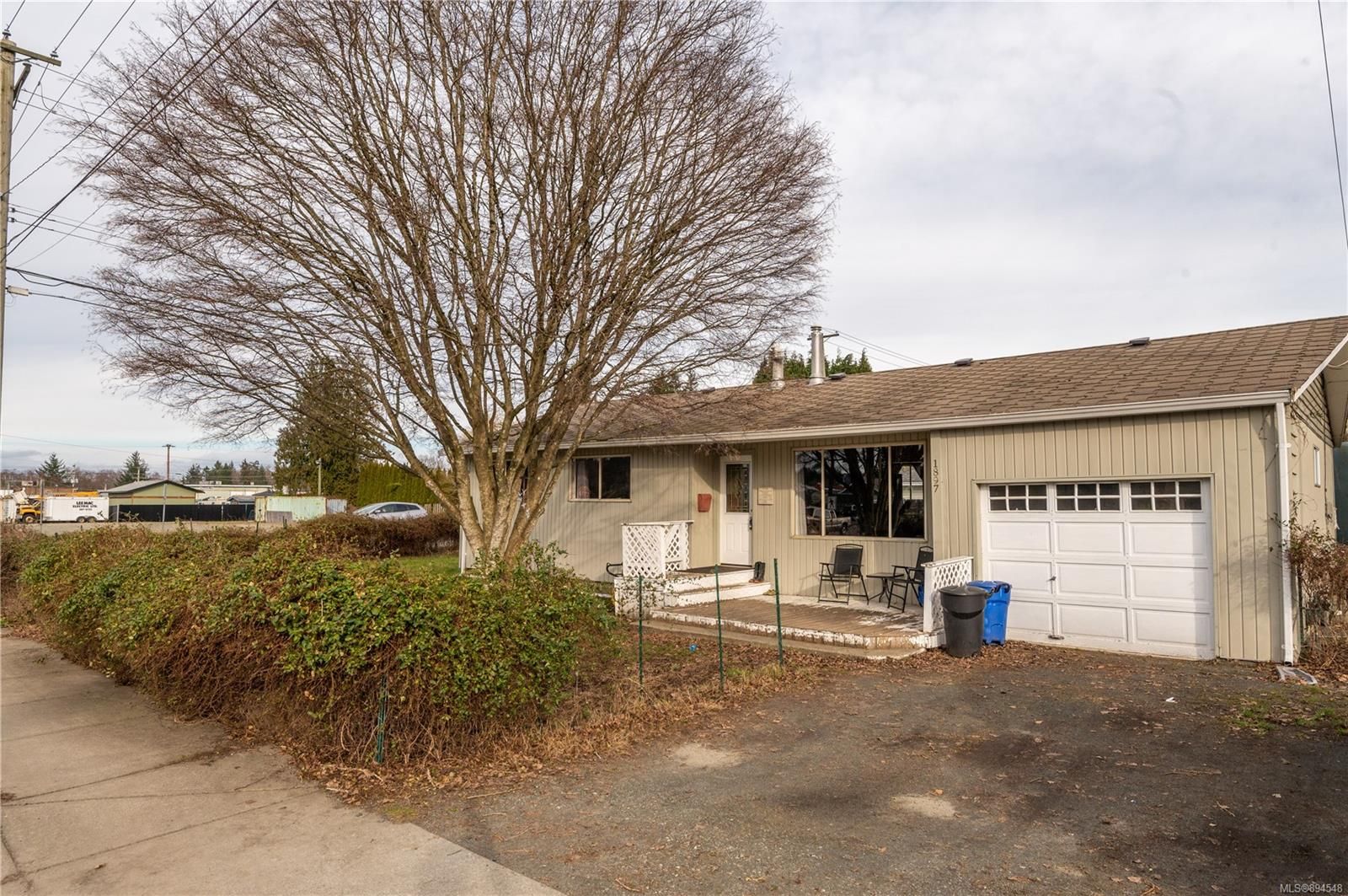 Main Photo: 1897 16th Ave in Campbell River: CR Campbellton House for sale : MLS®# 894548