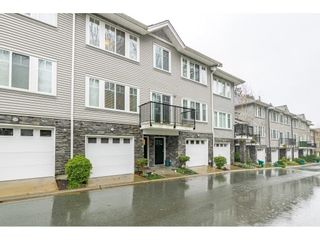 Photo 3: 17 13864 HYLAND Road in Surrey: East Newton Townhouse for sale : MLS®# R2633985