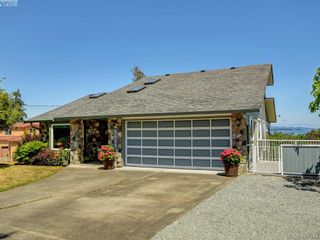 Photo 1: 8629 Bourne Terr in NORTH SAANICH: NS Dean Park House for sale (North Saanich)  : MLS®# 823945