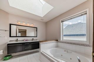 Photo 17: 33 Springbank Rise SW in Calgary: Springbank Hill Detached for sale : MLS®# A2126435