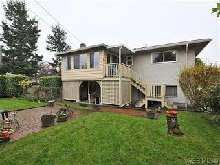 Photo 17: 1726 Mortimer St in VICTORIA: SE Cedar Hill House for sale (Saanich East)  : MLS®# 637109