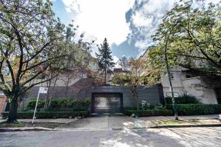 Photo 16: 61 870 W 7TH Avenue in Vancouver: Fairview VW Townhouse for sale in "LAUREL COURT" (Vancouver West)  : MLS®# R2426624