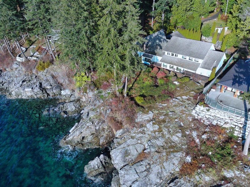 FEATURED LISTING: 2525 LOWER Road Roberts Creek