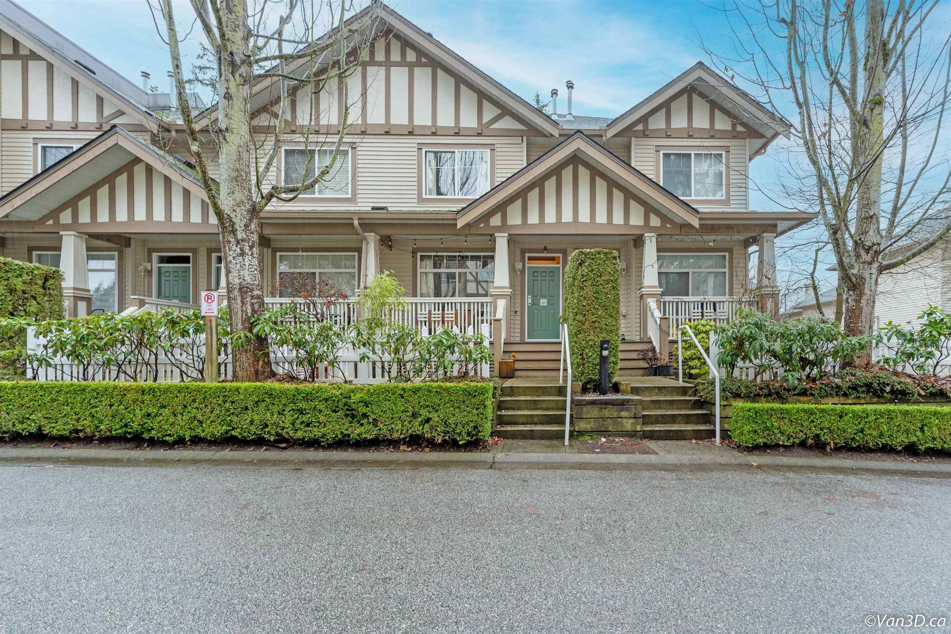 Main Photo: 87 2678 KING GEORGE Boulevard in Surrey: King George Corridor Townhouse for sale in "MIRADA" (South Surrey White Rock)  : MLS®# R2746087