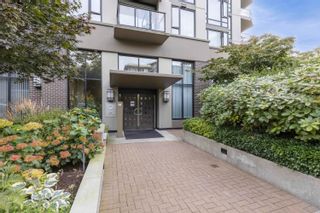 Photo 2: 401 151 W 2ND Street in North Vancouver: Lower Lonsdale Condo for sale in "SKY" : MLS®# R2615924