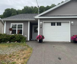 Photo 1: 15 Jenifer Court in New Minas: Kings County Residential for sale (Annapolis Valley)  : MLS®# 202220024