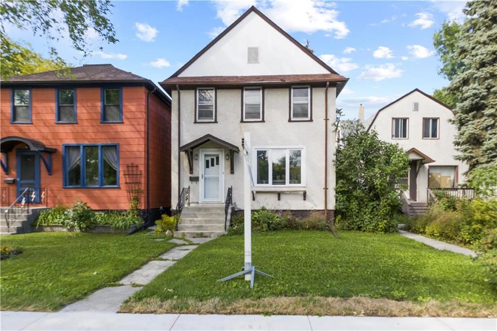 Main Photo: 687 Jubilee Avenue in Winnipeg: Residential for sale (1A)  : MLS®# 202219750