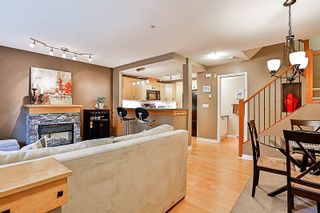 Photo 3: 33 7488 SOUTHWYNDE Avenue in Burnaby: South Slope Townhouse for sale in "LEDGESTONE 1" (Burnaby South)  : MLS®# R2176446