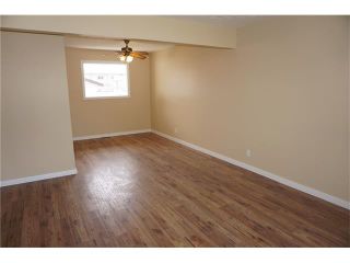 Photo 4: 2420 47 Street SE in Calgary: Forest Lawn House for sale : MLS®# C4114027