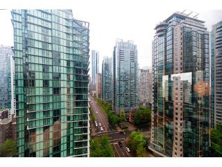 Photo 8: 1409 1333 W GEORGIA Street in Vancouver: Coal Harbour Condo for sale in "THE QUBE" (Vancouver West)  : MLS®# V888854