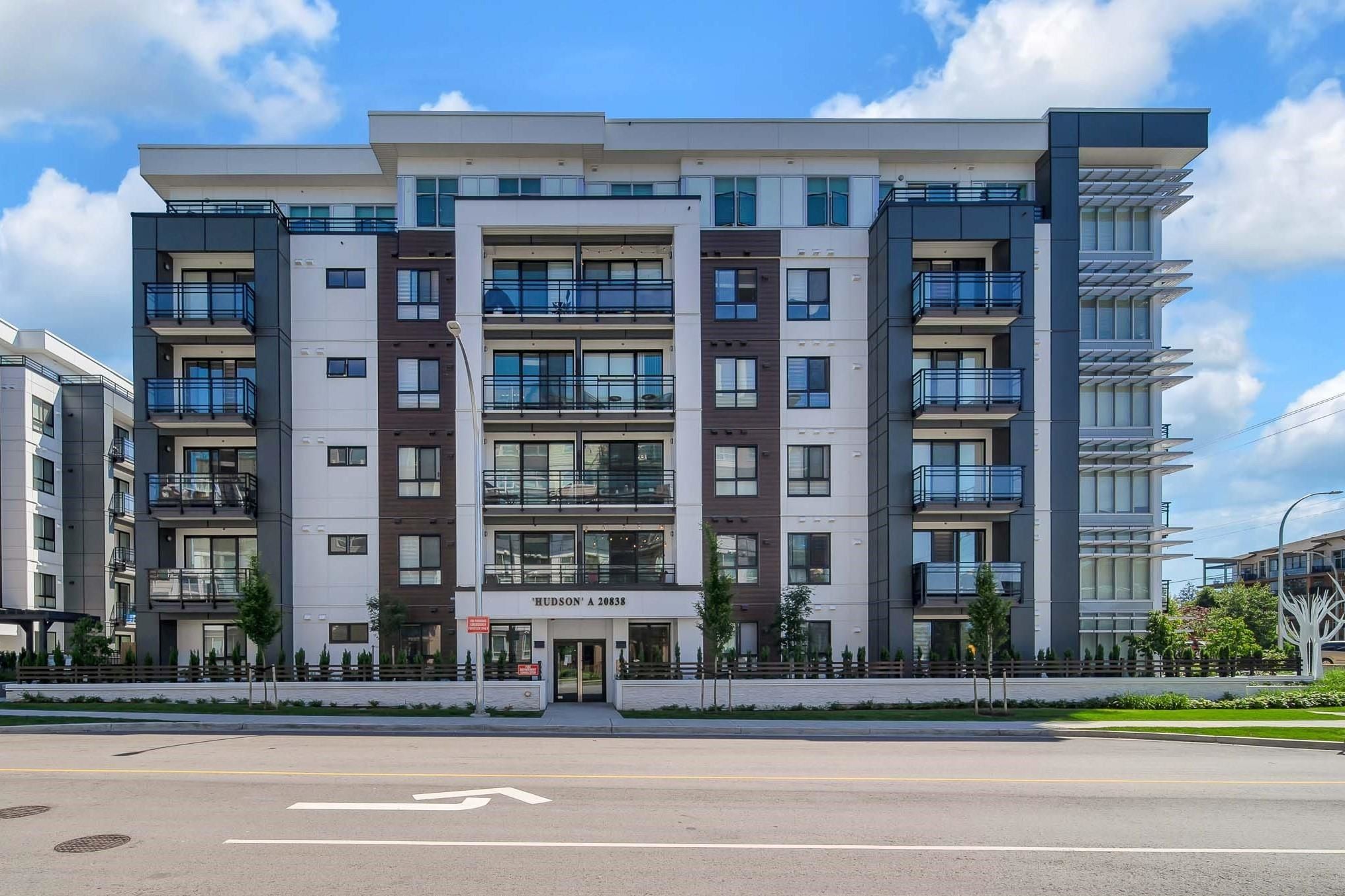 Main Photo: A308 20838 78B Avenue in Langley: Willoughby Heights Condo for sale in "Hudson & Singer" : MLS®# R2713112