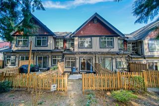 Photo 5: 133 6299 144 Street in Surrey: Panorama Ridge Townhouse for sale in "Altura" : MLS®# R2654854