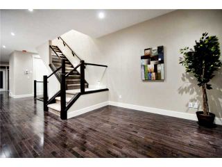 Photo 2: 5022 21a Street SW in CALGARY: Altadore River Park Residential Attached for sale (Calgary)  : MLS®# C3555135
