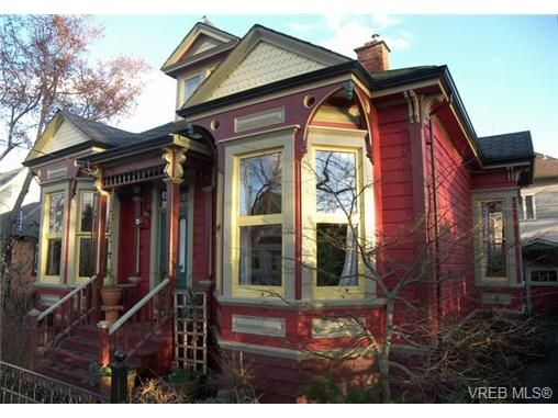 Main Photo: 35 San Jose Avenue in : Vi James Bay House for sale (Victoria)  : MLS®# 286940