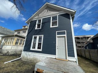 Photo 3: 767 Beverley Street in Winnipeg: West End Residential for sale (5A)  : MLS®# 202311622