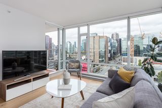 Photo 3: 2210 161 W GEORGIA Street in Vancouver: Downtown VW Condo for sale (Vancouver West)  : MLS®# R2618014