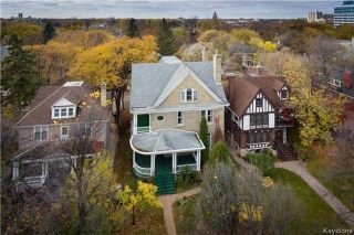 Photo 1: 82 Balmoral Street in Winnipeg: Residential for sale (5A)  : MLS®# 1727222