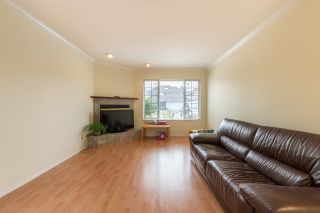 Photo 3: 6191 MARTYNIUK Place in Richmond: Woodwards House for sale : MLS®# R2193136