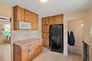 Photo 10: 3110 40 Street SW in Calgary: Glenbrook Detached for sale : MLS®# A2127587