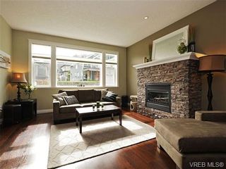 Photo 5: 760 Hanbury Pl in VICTORIA: Hi Bear Mountain House for sale (Highlands)  : MLS®# 714020