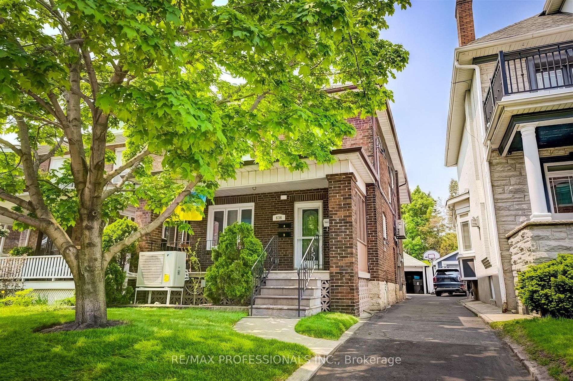 Main Photo: 636 Runnymede Road in Toronto: Runnymede-Bloor West Village House (2-Storey) for sale (Toronto W02)  : MLS®# W6043816