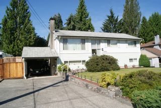 Photo 1: 2609 POPLYNN Drive in North Vancouver: Westlynn House for sale : MLS®# V911683