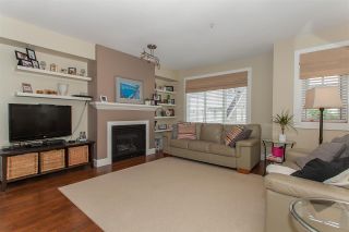 Photo 5: 52 20540 66 Avenue in Langley: Willoughby Heights Townhouse for sale in "AMBERLEIGH" : MLS®# R2172973