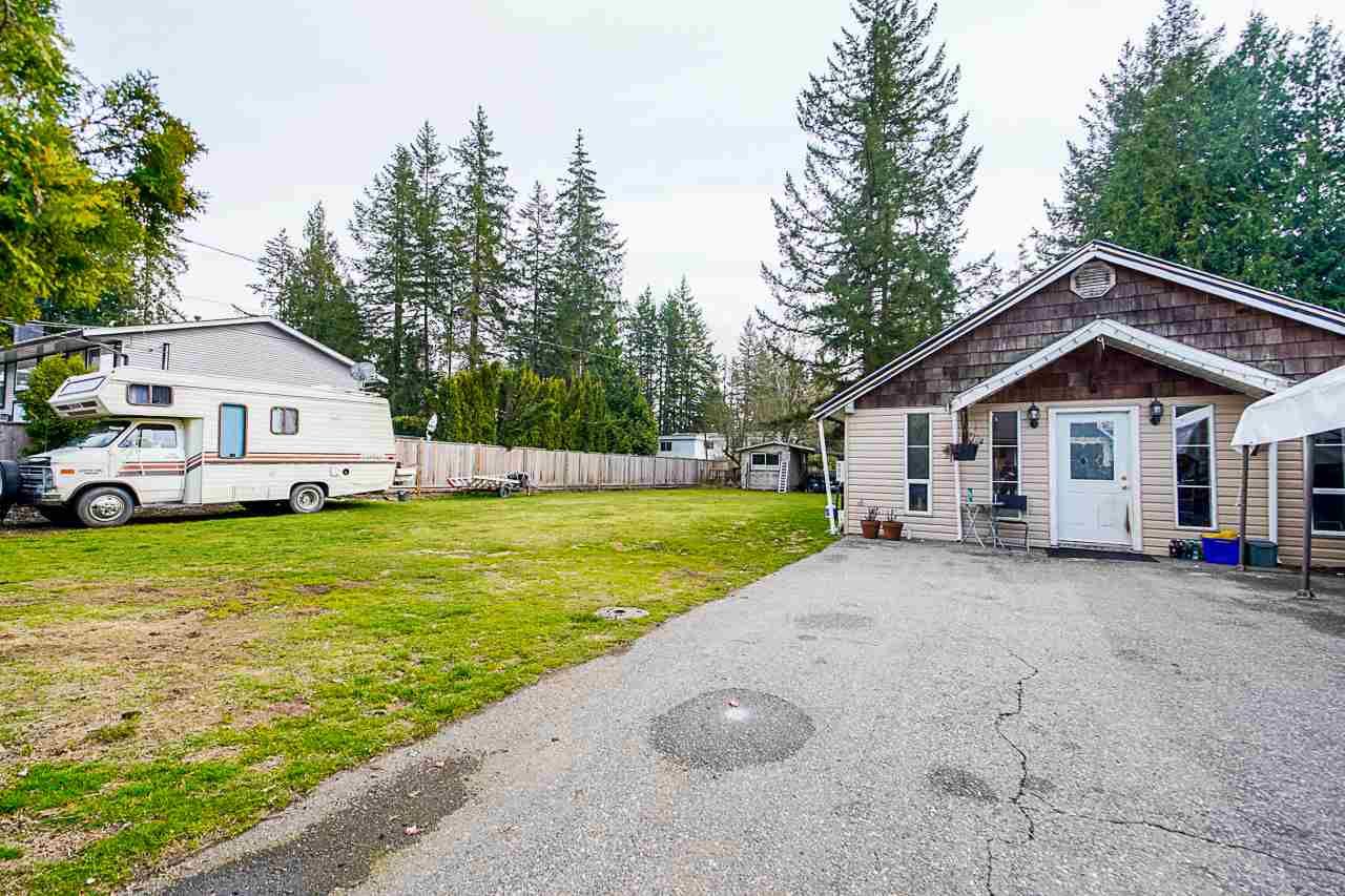 Main Photo: 20422 42A AVENUE in : Brookswood Langley House for sale : MLS®# R2562476