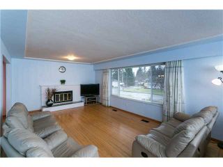 Photo 3: 553 DRAYCOTT ST in Coquitlam: Central Coquitlam House for sale : MLS®# V1036712