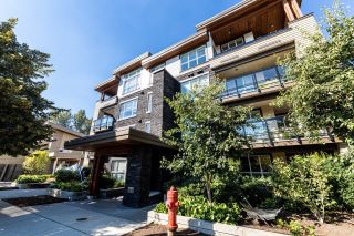 Photo 1: 106 3205 MOUNTAIN Highway in North Vancouver: Lynn Valley Condo for sale : MLS®# R2625376